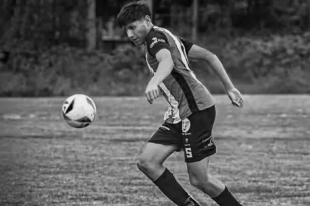 Falleció Marco Mendoza, futbolista de Ciudad de Nieva, en siniestro vial