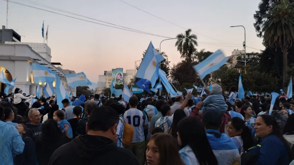 Festejos en Jujuy tras el pase de Argentina a la final del Mundial