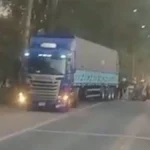 Grave choque entre camión y moto en Fraile Pintado: mujer internada