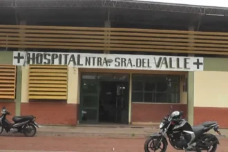 Ataque a médico en Palma Sola: policía irrumpió en el hospital sin orden judicial