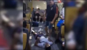 Tensión en un colectivo de Alto Comedero: lincharon a un hombre por manosear a menores