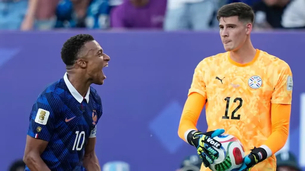Con un penal de Mbappé, Francia superó a Paraguay y clasificó a los cuartos del Mundial