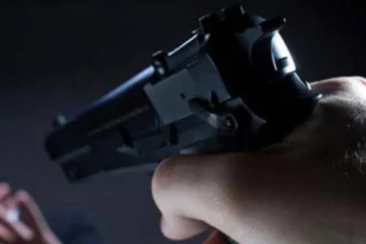 Asalto en Mariano Moreno: joven fue emboscado al entregar un celular que vendió