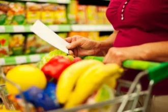 La canasta básica subió 2,2% en junio y superó a la inflación