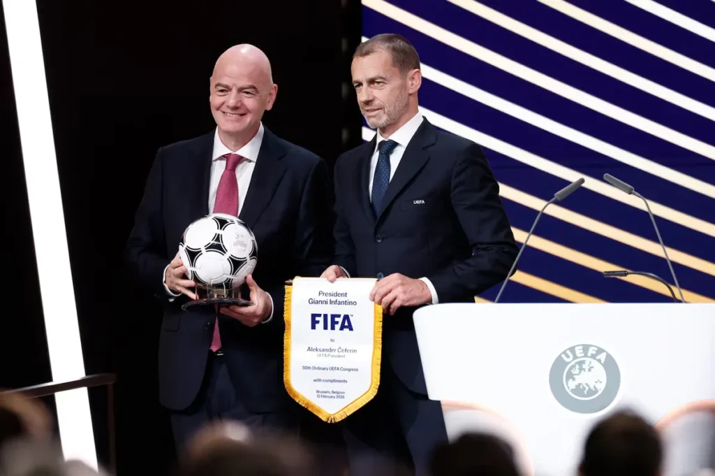 La UEFA rechaza la privatización del Mundial y no jugará torneos FIFA