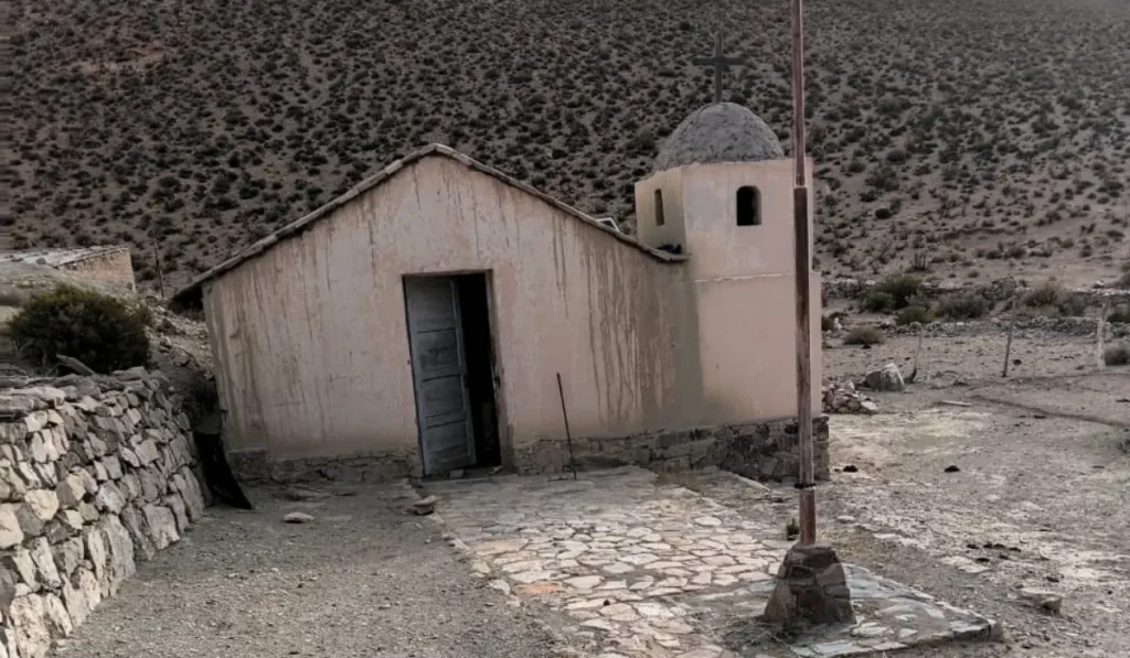 Robos en Tuksa: ingresaron a casas y profanaron la capilla
