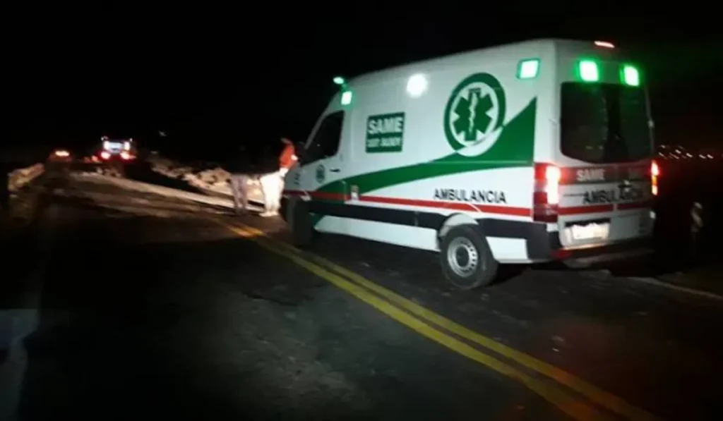 Tragedia en Los Nogales: un motociclista falleció al caer a una acequia sin protección
