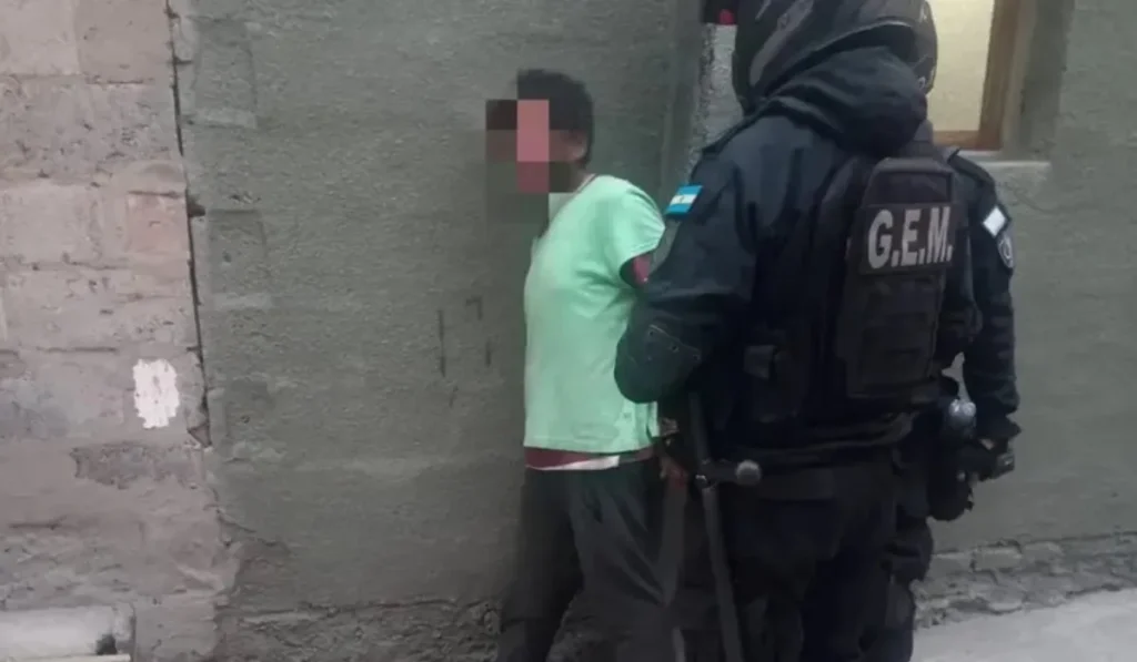 Violencia de género en Coronel Arias: detenido por intentar estrangular a su ex pareja