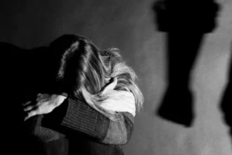 Violencia en Abra Pampa: golpeó a una mujer en su casa y la amenazó de muerte con un serrucho