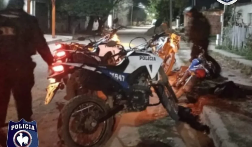 Aparatosa caída de motochorros en San Pedro tras una fuga a alta velocidad