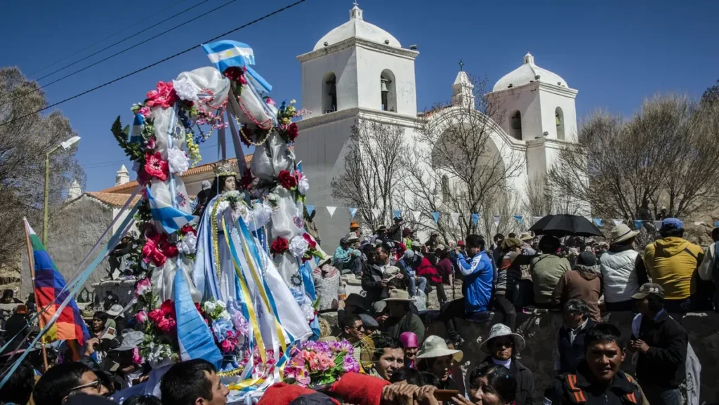 Casabindo se prepara para el Toreo de la Vincha, la gran fiesta de la fe en la Puna
