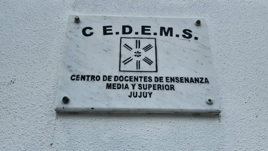 CEDEMS suspende el paro y reclama por descuentos a docentes en Jujuy