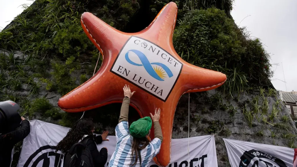 Jornada por mayor presupuesto para la ciencia en el Obelisco y todo el país