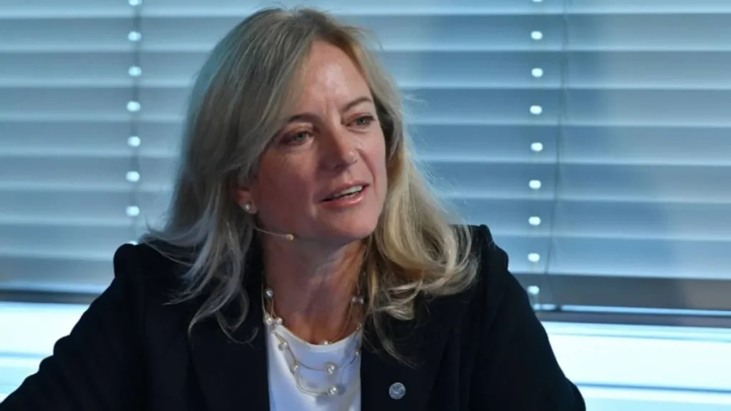 Karen Hallberg, ex reina de los estudiantes en Jujuy, firmó la Declaración de Roma