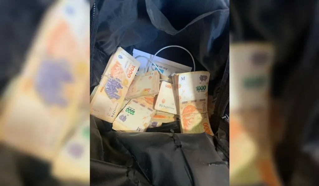Robo en Alto Comedero: durmió en su auto y le sustrajeron un millón de pesos