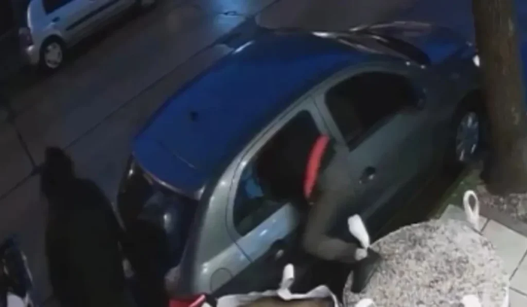 Robo en Coronel Arias: violentan una camioneta y sustraen 6 millones de pesos
