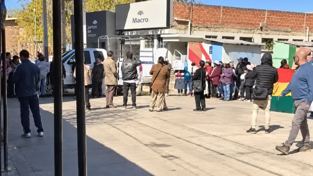 Bloqueo en el puente de La Quiaca por reclamo en Bolivia