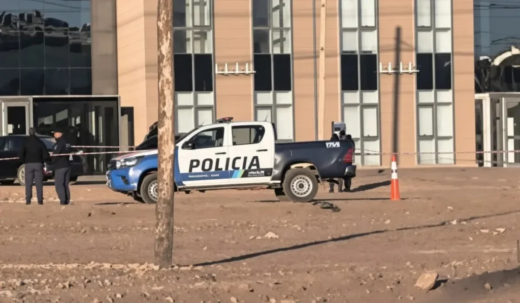 Investigan la muerte de un obrero jujeño en una obra de Neuquén