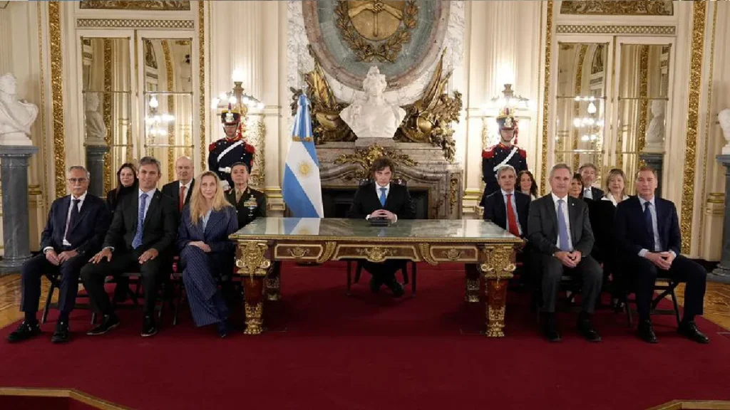 Javier Milei anunció nuevas medidas por Malvinas: sanciones, base naval y Consejo de Seguridad