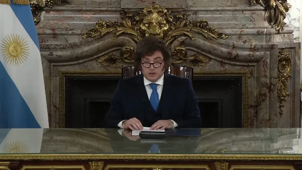 Javier Milei encabezó una reunión de gabinete con foco en la economía y Malvinas