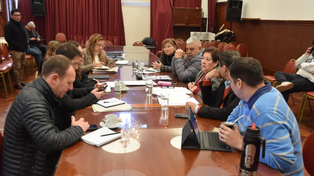 La reglamentación de la Ley de Grilla avanza con despacho favorable en Jujuy