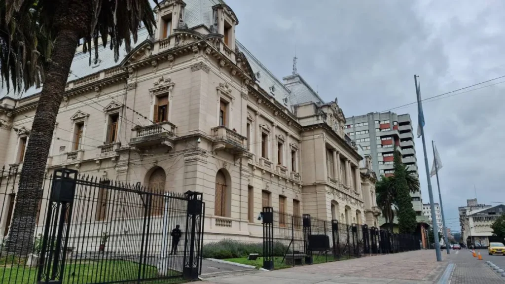 Paritarias en Jujuy: el Gobierno ofrece un aumento del 6% en tres tramos