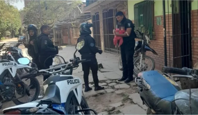 Policías salvaron a una bebé de 5 meses que se ahogaba en San Pedro de Jujuy