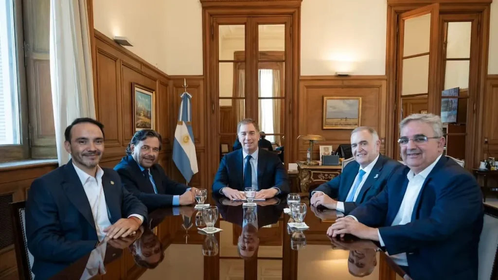 Presupuesto 2027: Santilli se reunió con gobernadores del norte