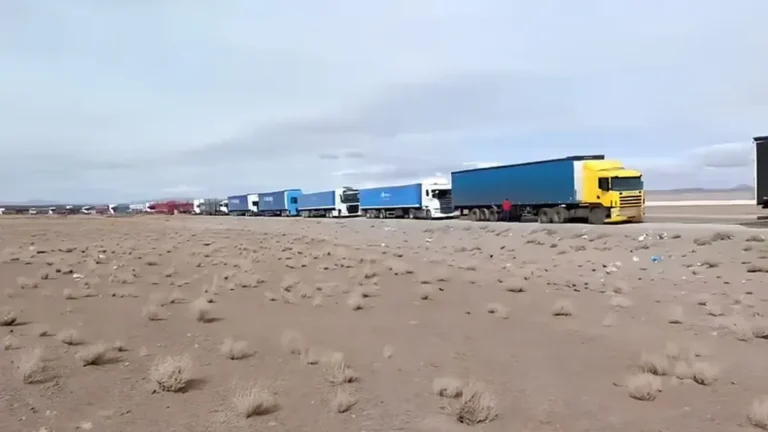Reabrieron el Paso de Jama y se redujeron los camiones varados