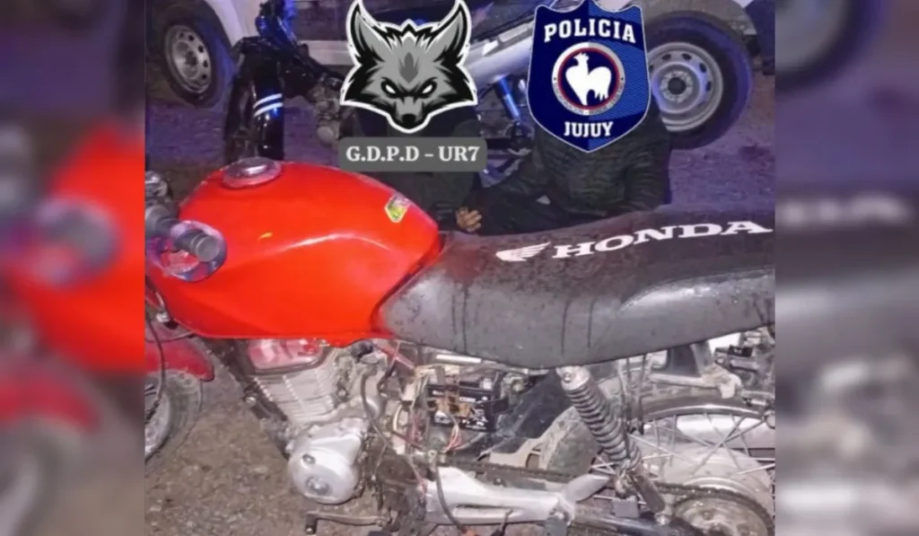 Recuperan una moto robada en Alto Comedero y aprehenden al conductor