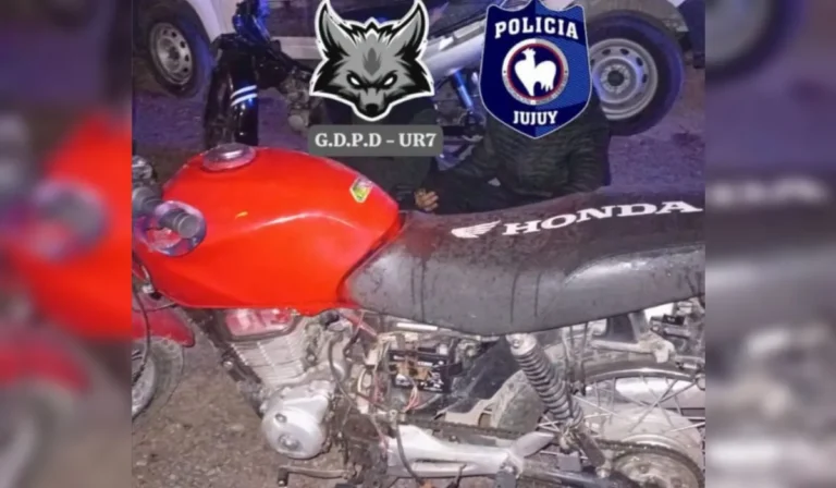 Recuperan una moto robada en Alto Comedero y aprehenden al conductor