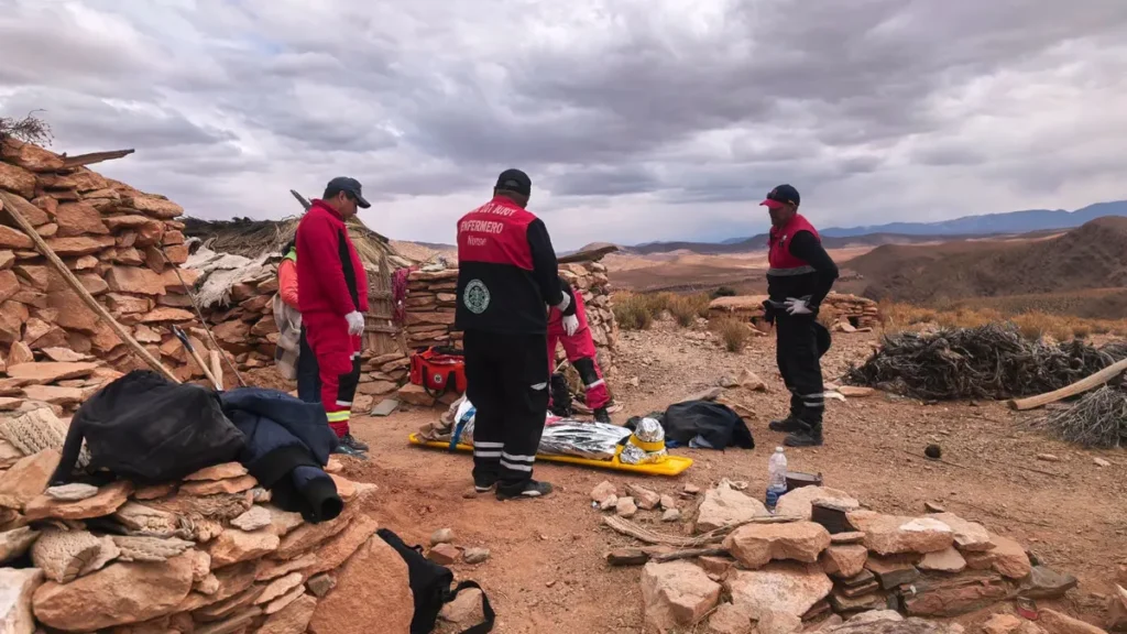 Rescate en Barrancas: asistieron a una mujer de 75 años en una zona remota