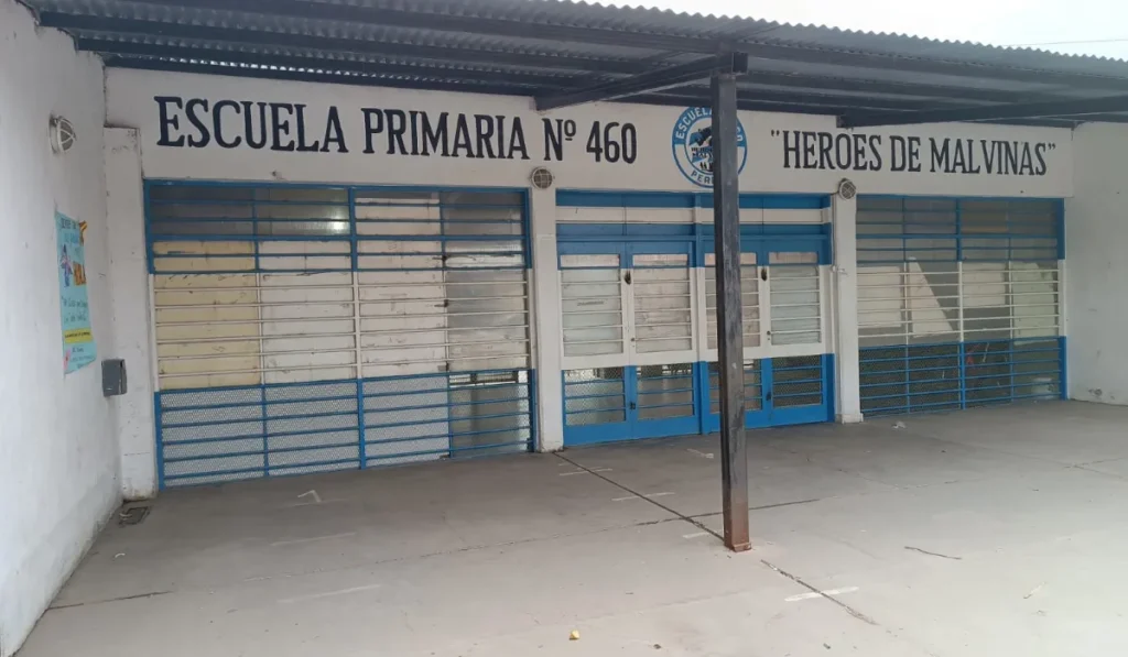 Robos en escuela de Perico: seis ataques y alerta por consumo en los alrededores