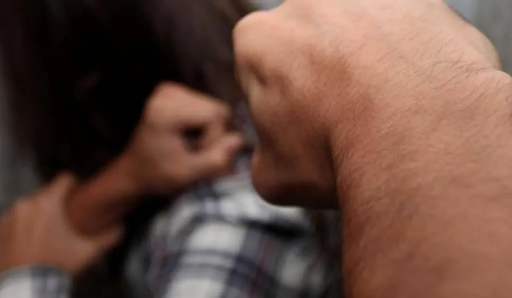 Agresión en Monterrico: ebrio, atacó a golpes a su padre de 64 años cuando le pidió limpiar
