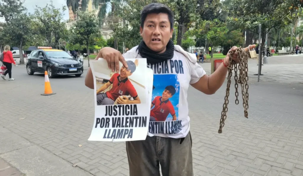 Caso Valentín Llampa: el padre rechaza la hipótesis de suicidio y evalúa encadenarse