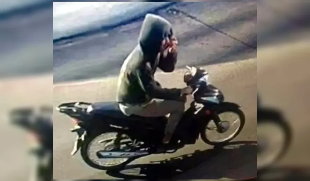 Denuncia contra su hermano de 18 años por robarle la moto y venderla para comprar droga