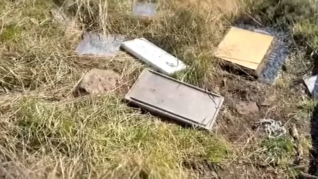 Denuncian destrozos en homenajes a soldados argentinos en el Cementerio de Darwin