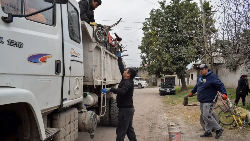 Descacharrado en Jujuy: Salud suma operativos y ovitrampas contra el dengue