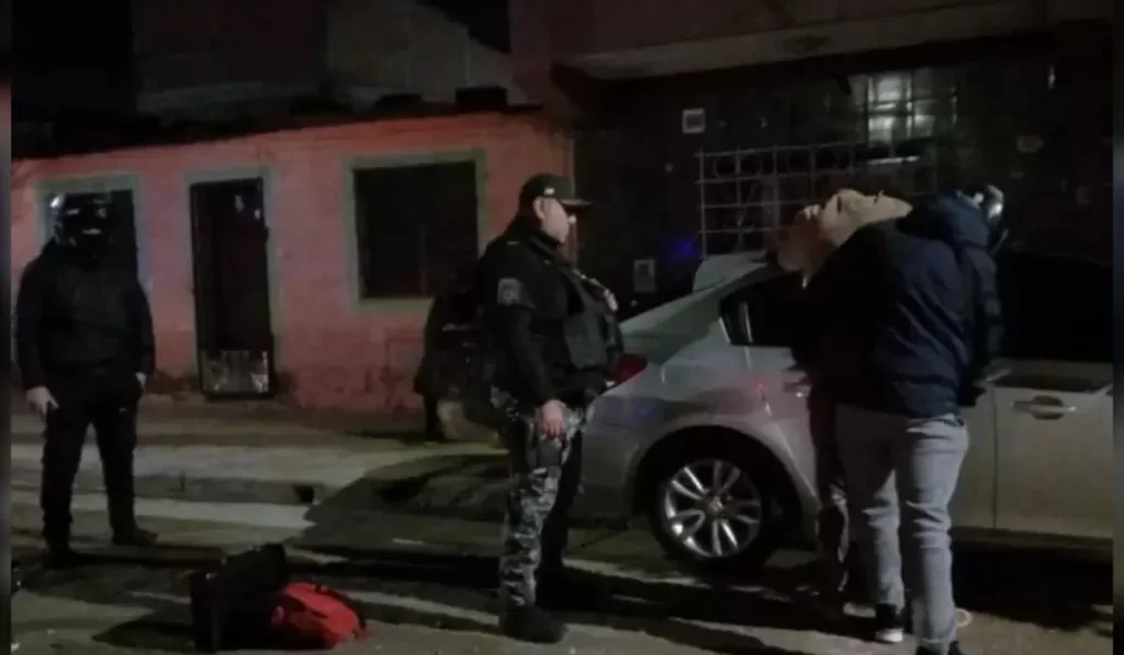 Detenido en Alto Comedero tras robar en un auto: llevaba un machete