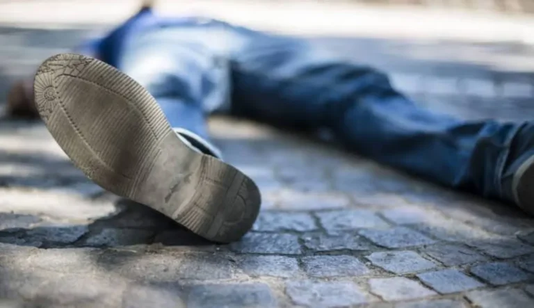 Investigan una muerte violenta en el centro de Jujuy: hay un detenido