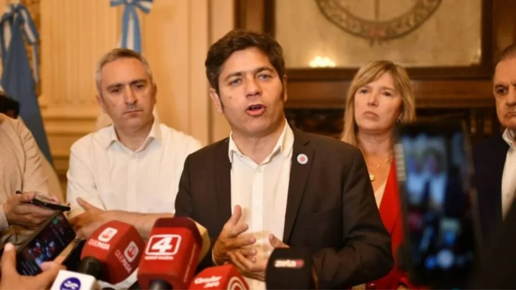 Kicillof en Jujuy criticó el plan de Milei para eliminar las PASO y pidió una alternativa política