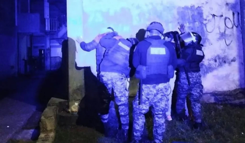 Operativo antidrogas en Perico: incautan drogas y armas y dictan prisión preventiva