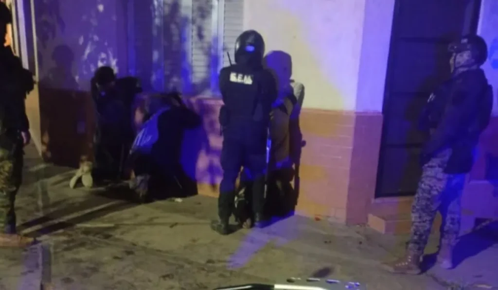 Tres detenidos en San Pedrito por intentar sustraer medidores de agua